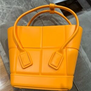 Authenic Bottega Veneta Bright Orange Intrecciato-Style Tote. Used twice.